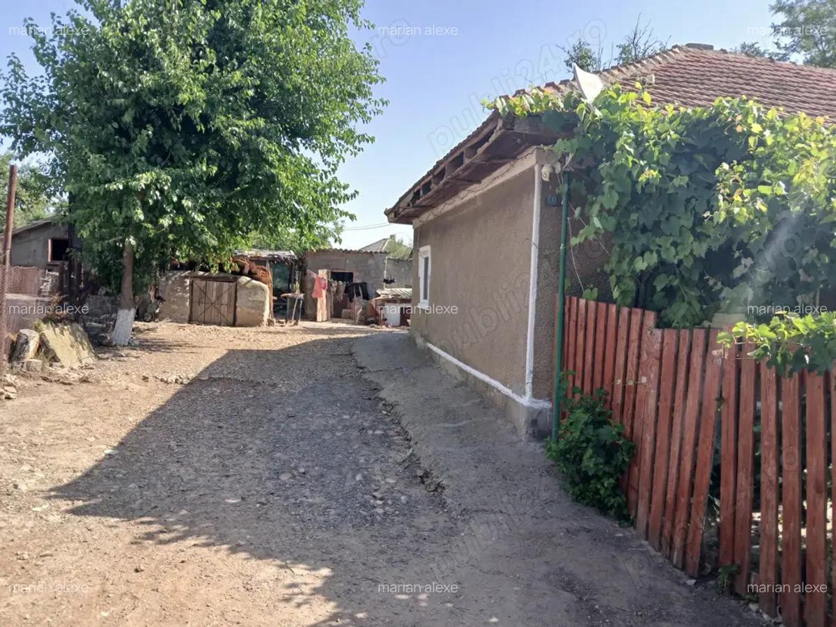 Casa de vanzare !! - 1