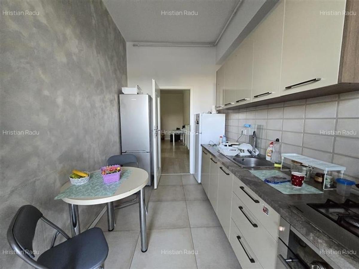 Apartament cu 3 camere semidecomandat în Bucureștii Noi - 21