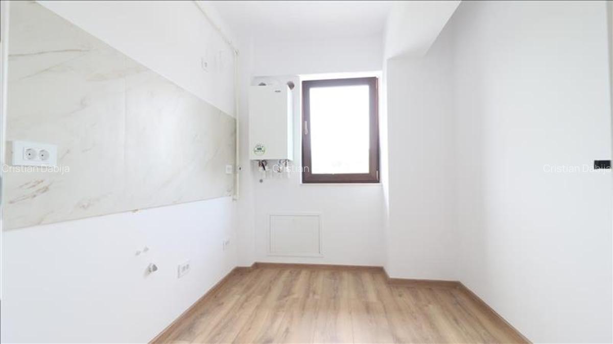 Garsonieră decomandată în Bucium - 2