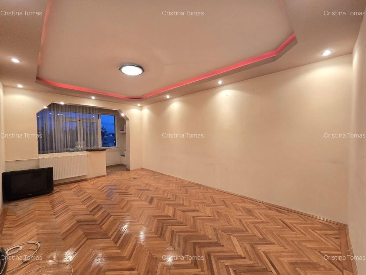 Liber apartament 3 camere la 4 minute de Stb Mutare rapida - 5