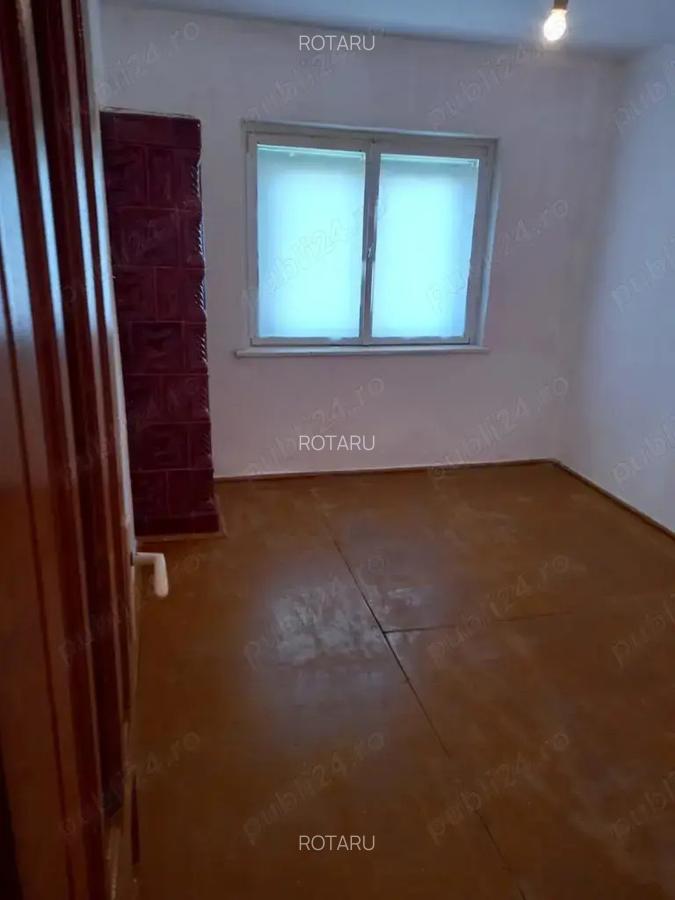 Vand apartament cu 3 camere - 1