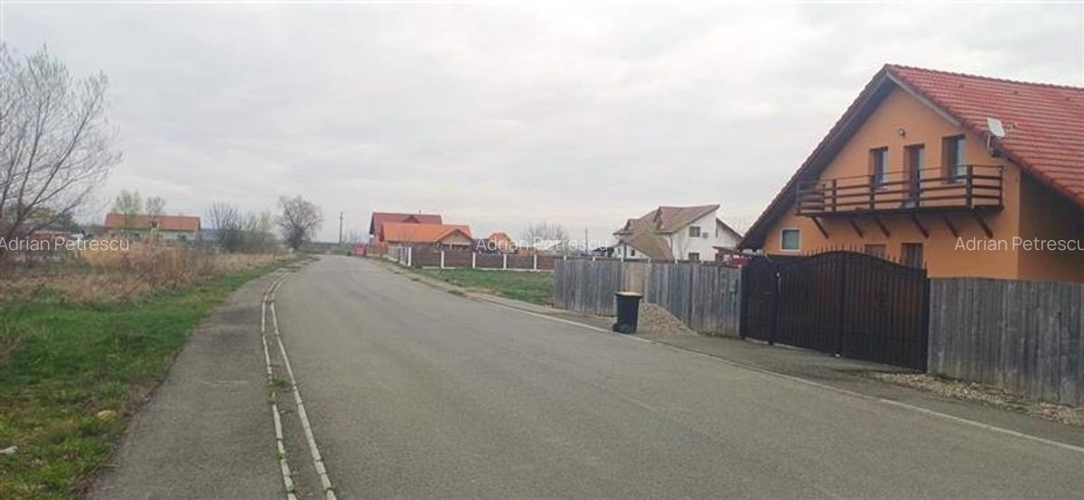 Teren Construcții intravilan de 1400 mp, în Exterior Est - 2
