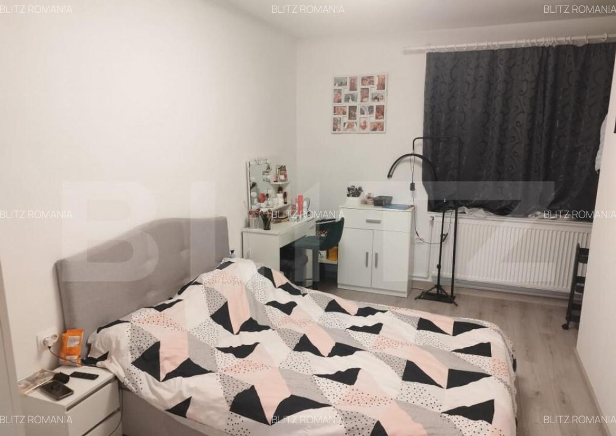 Casa cu 2 camere,baie, bucatarie,anexe.pivni?a teren 1000 - 4