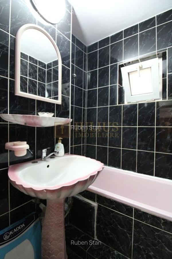 Aradului, 3 camere + 2 bai,  centrala proprie - 4