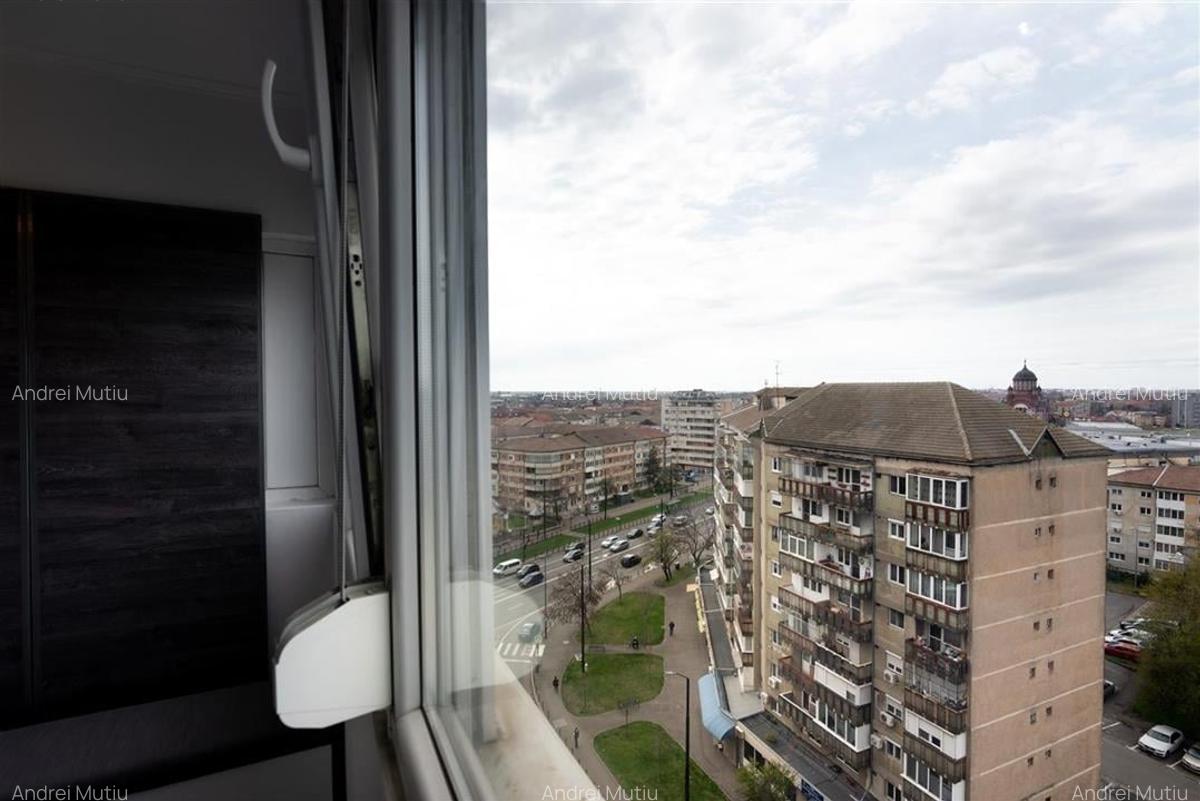 Apartament cu 4 camere decomandat în Nufărul - 24