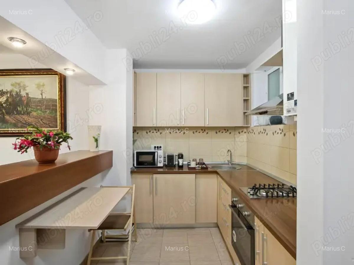 Apartament de inchiriat. Prima inchiriere * Piata universitatii * - 6