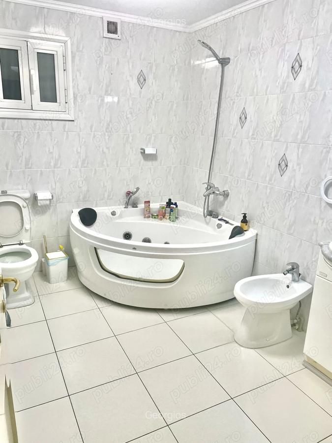Apartament de vanzare 170 mp - 4