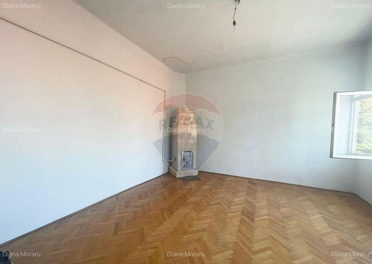 Casa cu 3 camere de vanzare in zona centrala comison 0% - 3