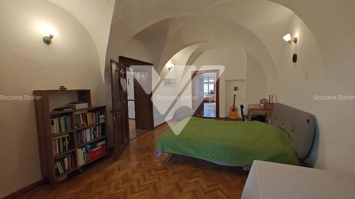 Apartament deosebit cu 3 camere in Centrul Istoric al Sibiului - 6