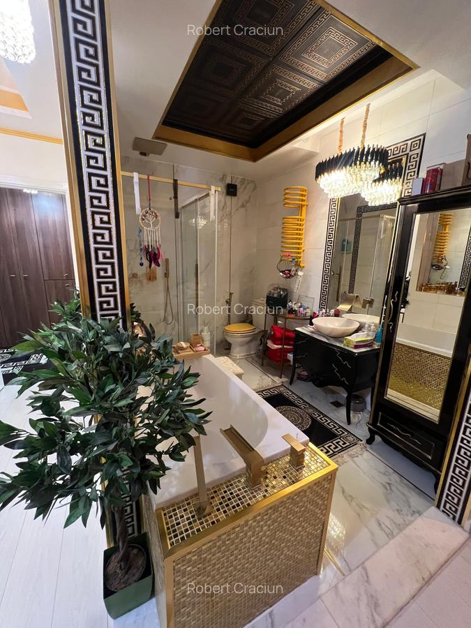 Vanzare Apartament cu 3 Cam | Mobilat / Utilat LUX - 2 Bai | 2 Loc Parcare | Box - 12