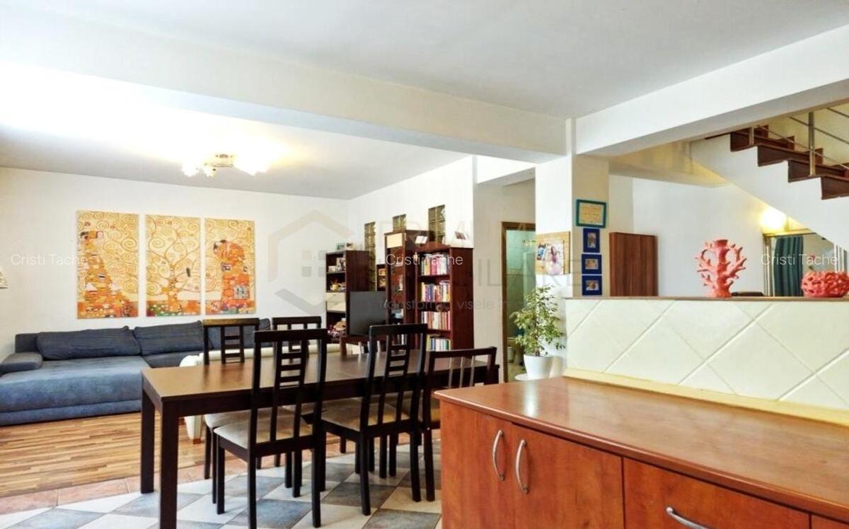 ODOBESCU - PENTHOUSE - 6 cam - 3 bai - centrala - clima - loc parcare - 6