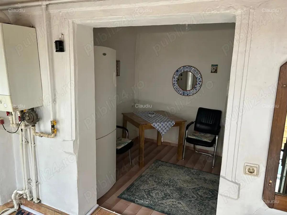Casa luminoasa, gata de mutat,zona lini?tita, ideala pentru familie - 9