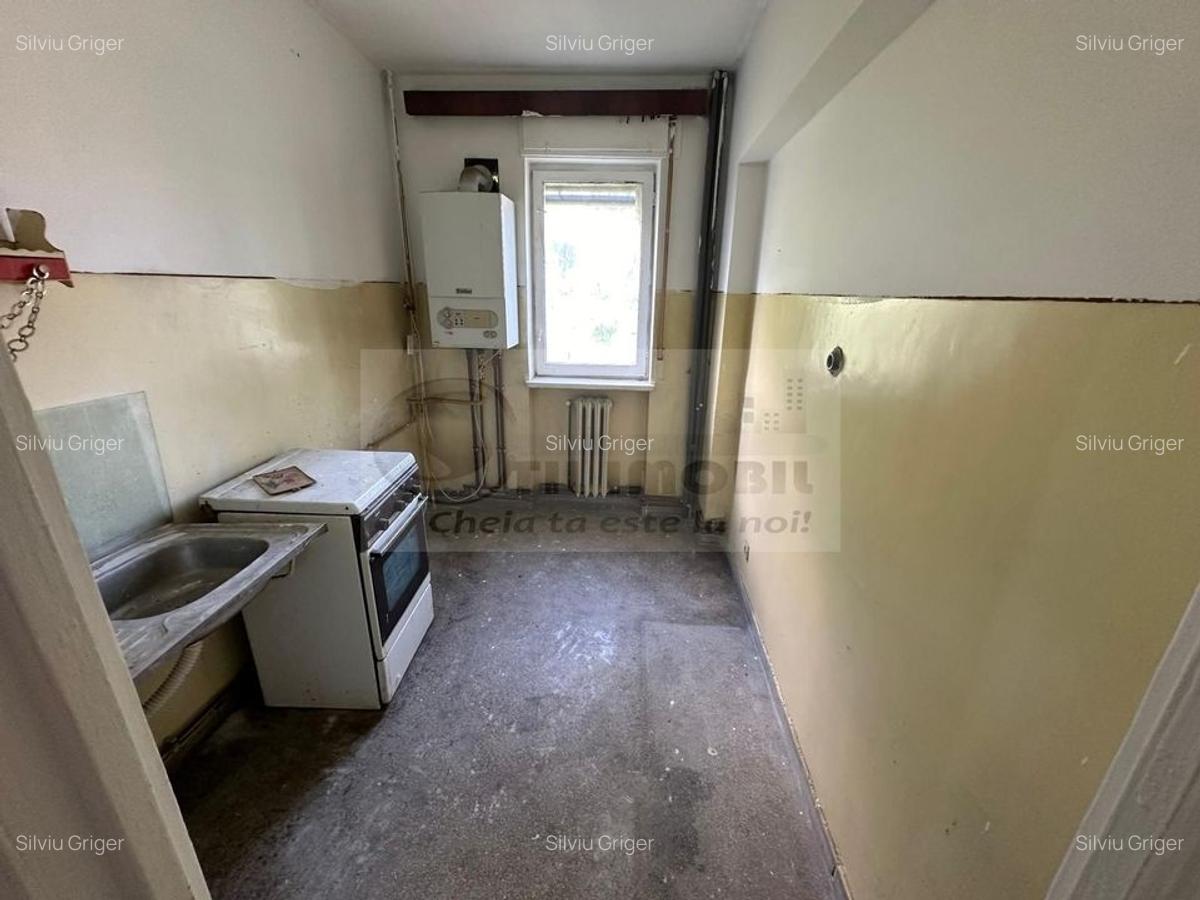 Apartament 3 camere, 70mp, 2 balcoane - Podu Roș  125000 euro - 5