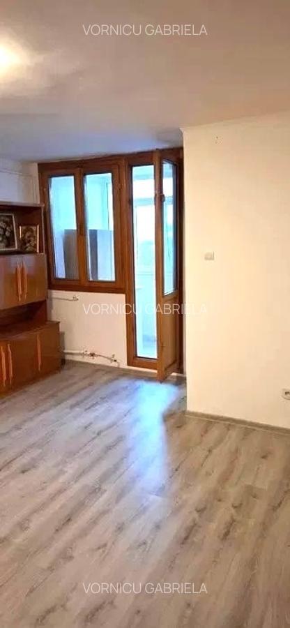 Garsonieră decomandată, mobilată în Tătărași - 6