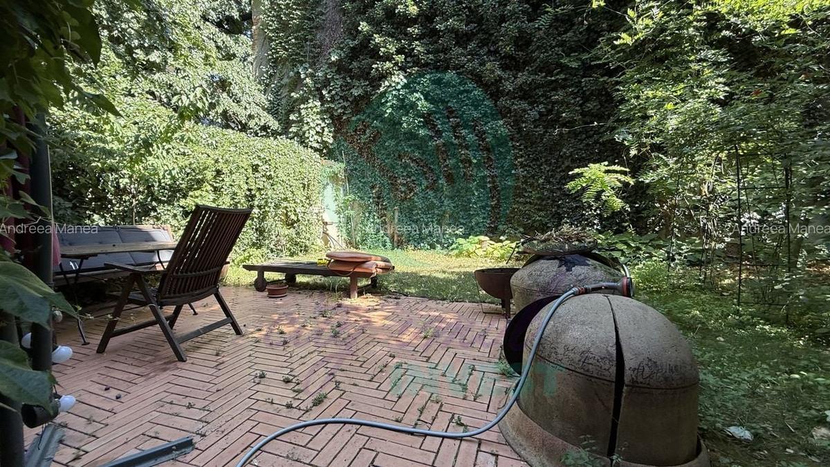 Apartament interbelic cu grădină și garaj - 13