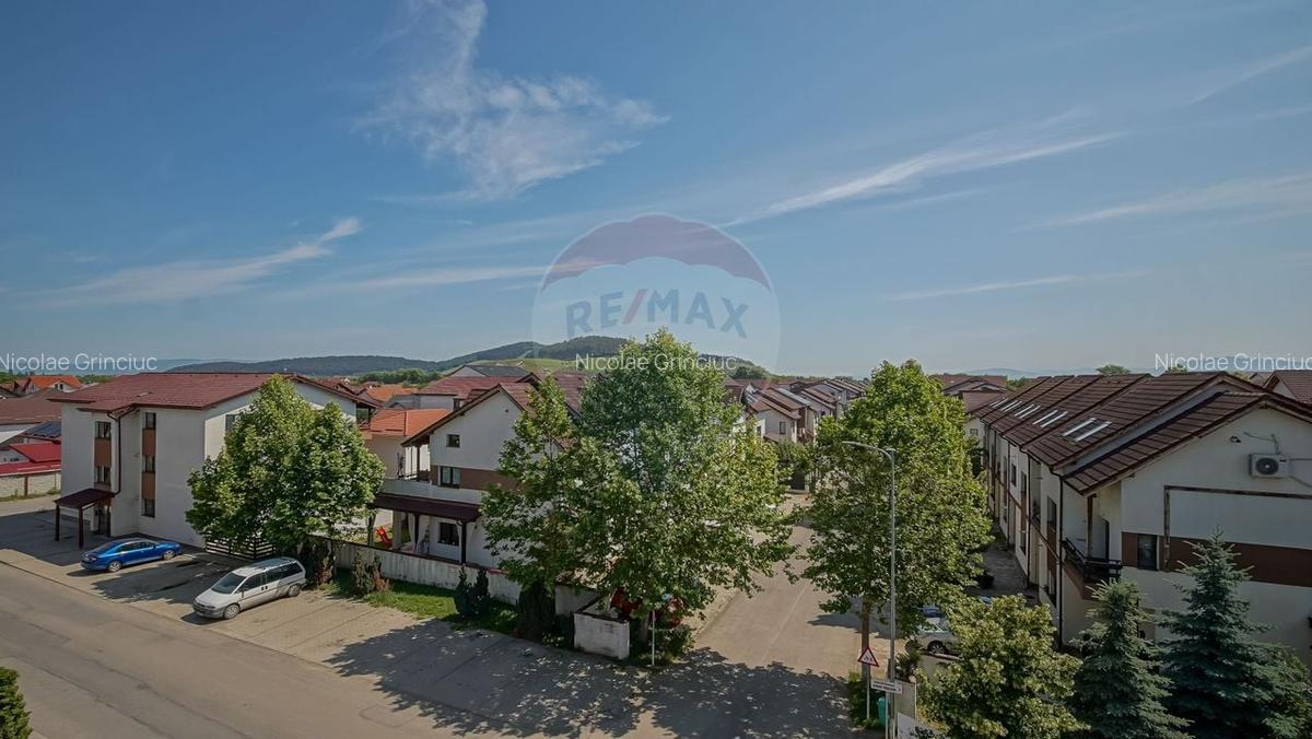 Apartament cu 2 camere decomandat, mobilat în Sânpetru - 10