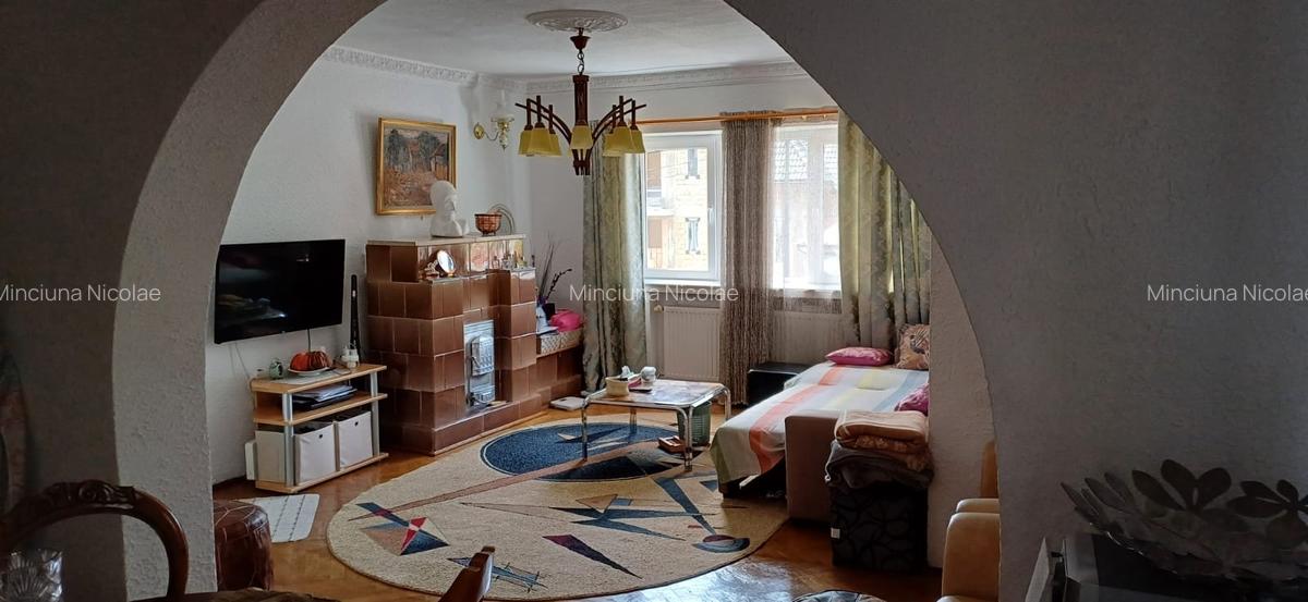 Vila D+P+1+M  227 mp construiti terasa 48 mp situata pe strada Furnica  Sinaia - 4