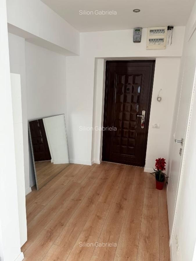 Garsonieră 41mp  renovată instalatii metrou piața Veteranilor călduroasă iarna - 5