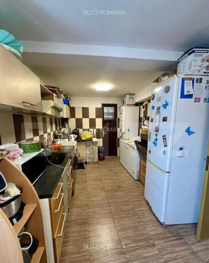Oportunitate!Casa, 6 camere de vanzare, COMUNA LIVADA, 984 - 2
