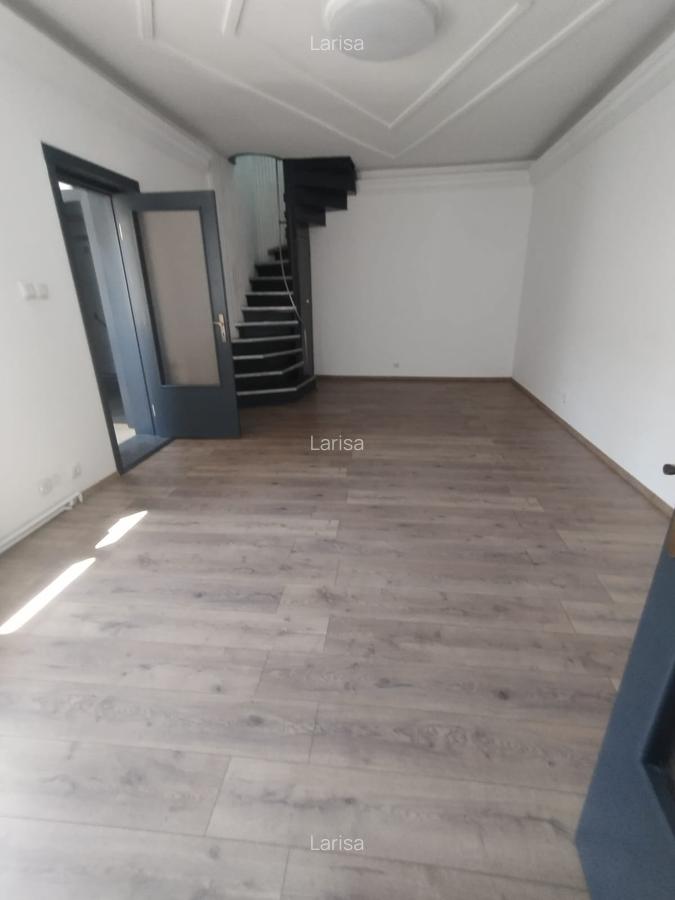 DELFINARIU VILA P+1, 5 CAMERE 180 MP PRET 270000 EURO - 2