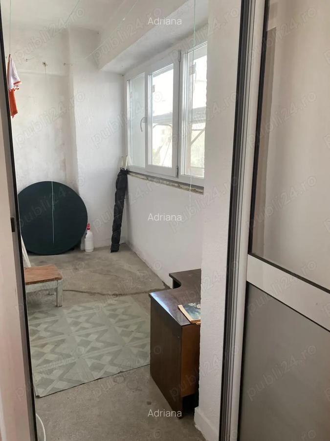 Vanzare apartament 4 camere micro 21 - 12