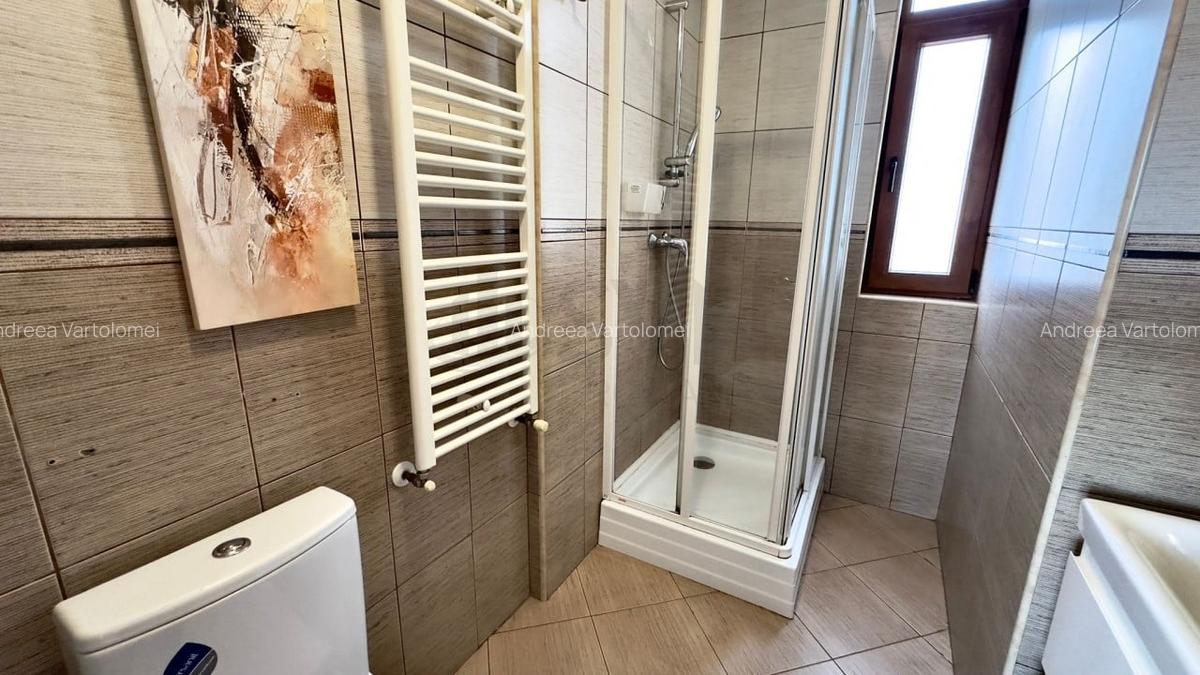 Apartament cu 3 camere decomandat în Sisești - 7