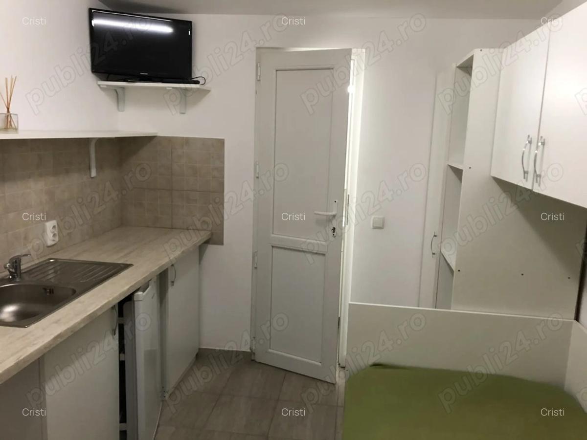 Proprietar inchiriez garsoniera in Complexul Studentesc - 2