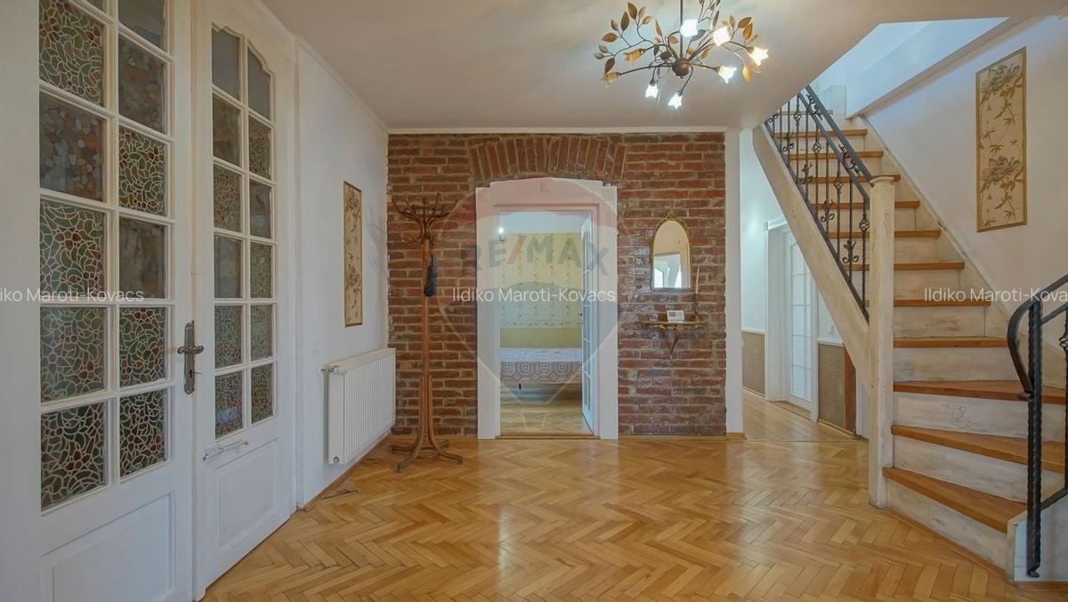 Apartament cu 5 camere decomandat, mobilat în Centrul Istoric - 8