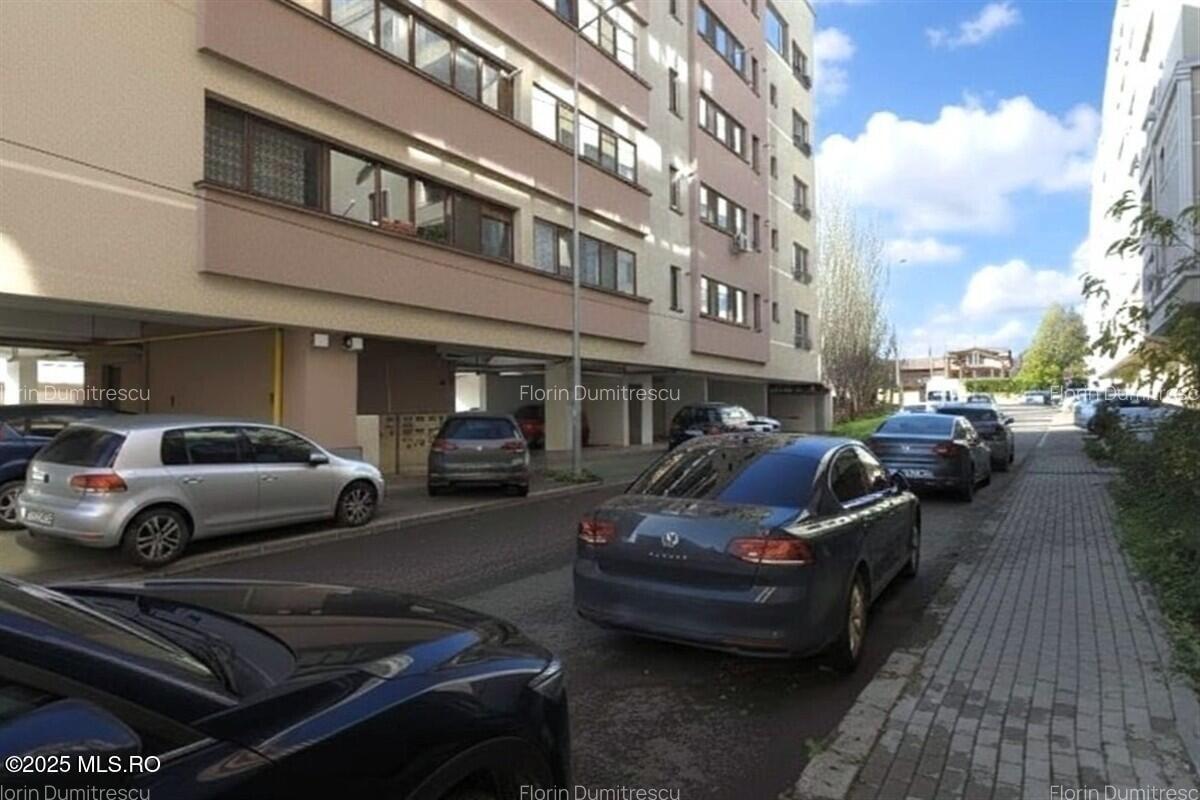 	Km 4-5 - Lidl, Garsoniera decomandata, 40 mp, incadrata, etajul 1! - 3