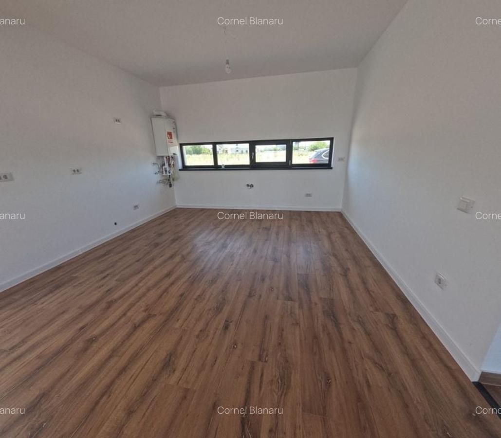 Vila 5 Camere, Centrala Proprie, Finisaje Premium - Gata de Mutat - 3