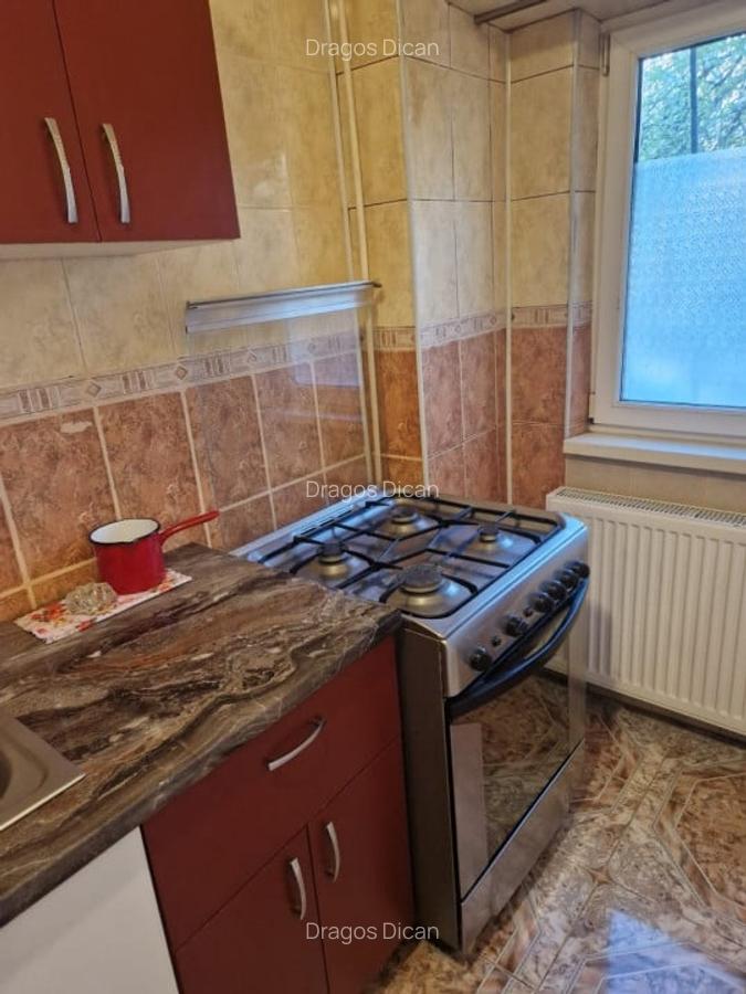 Garsonieră decomandată în Vitan - 12