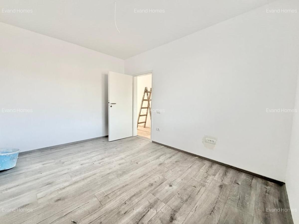 Duplex 4 camere si 2 bai - Toate utilitatile - Mosnita Noua - 9