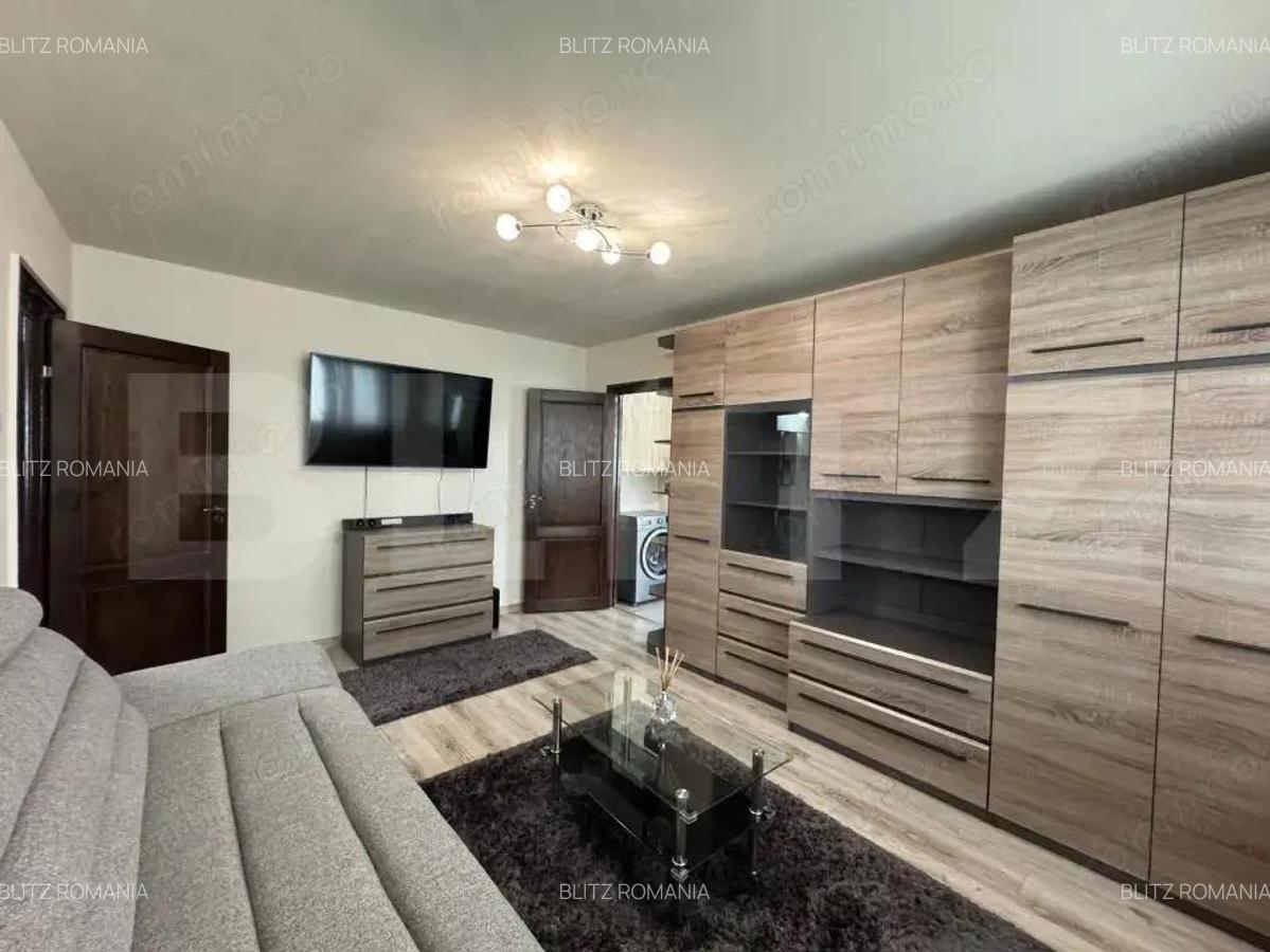 Apartament cu 3 camere, zona Maxxa - 2