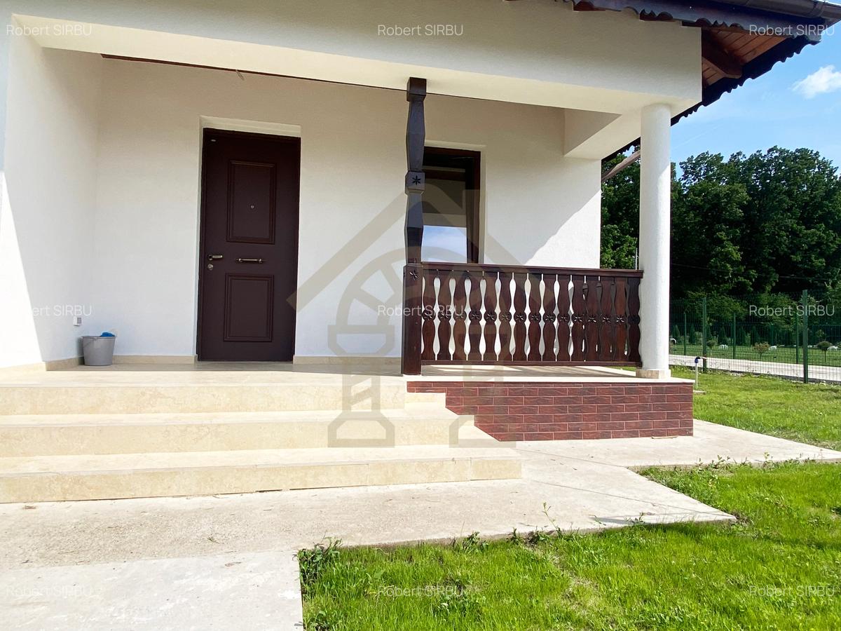 Conacul CERUL VLASIEI cu Grădină 1077 m2 langa padure - 2