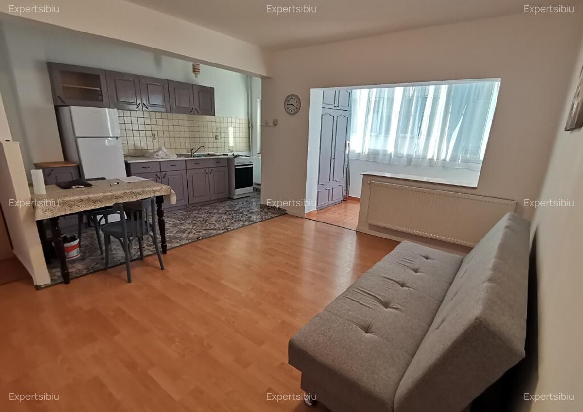 INCHIRIEZ apartament 2 camere ,constructie noua, zona Strand II - 3