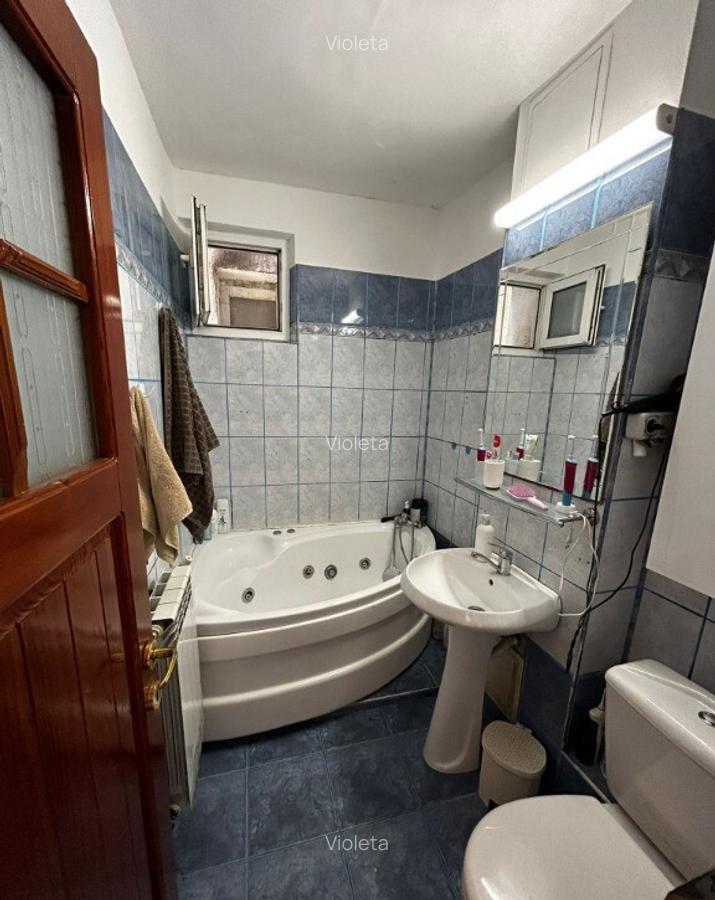 Inchiriez apartament 3 camere Micro 13 - 3