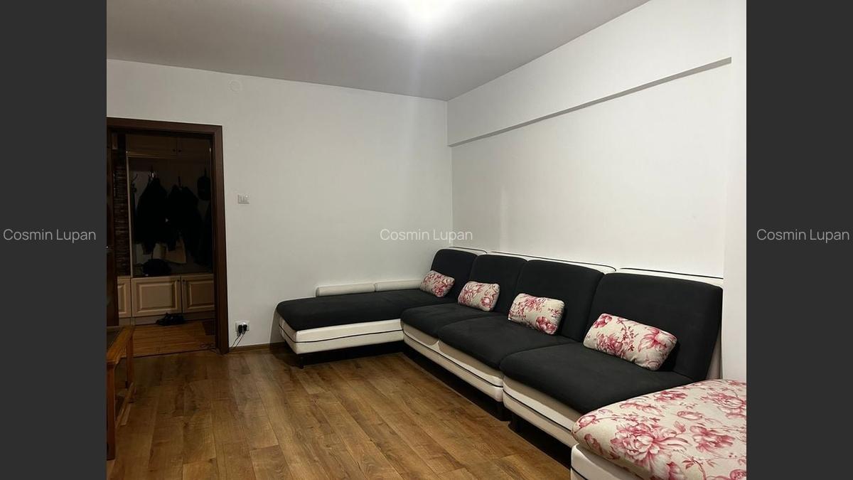 Apartament spatios 3 camere,ultracentral ,cu vedere panoramica - 2