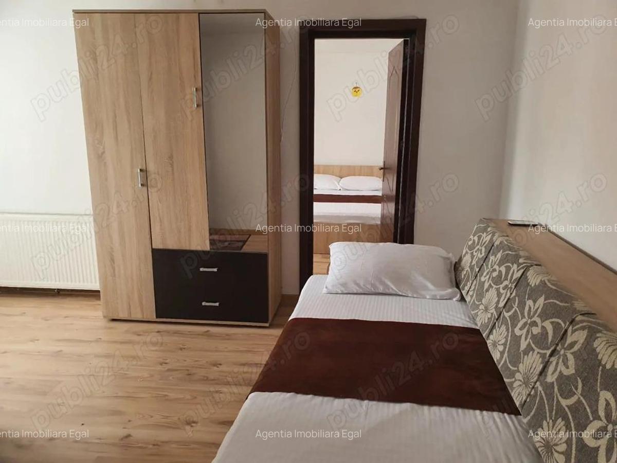 Apartament doua camere la curte, zona 1 Mai. - 1