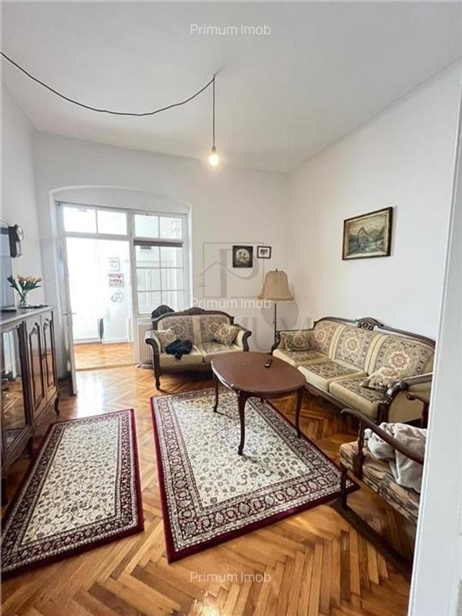 BALCESCU - Cladire renovata - 3 Camere - Centrala proprie  - Curte 137mp - 4