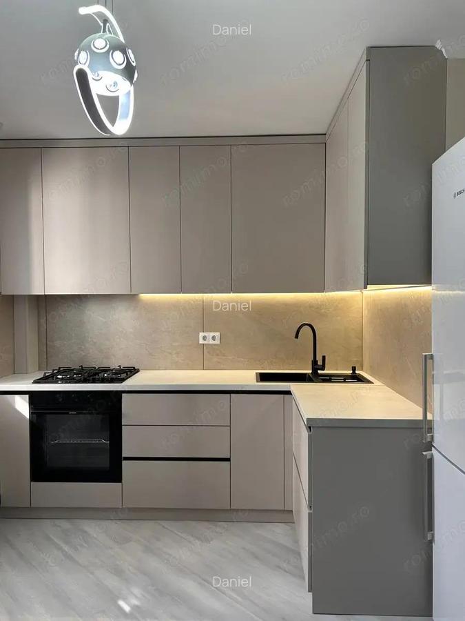 De vanzare 1 camera in zona Buziasului - 2