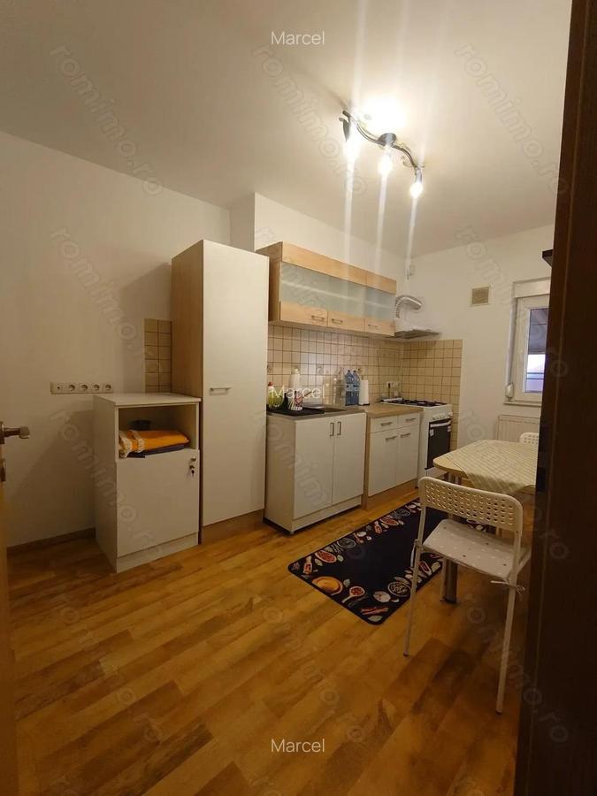 !zona Centrala, etaj 1, decomandat, spatios, Parcare, Centrala Gaz - 4