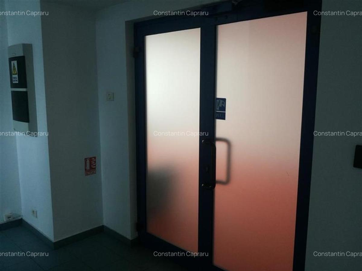 Vanzare spatii birouri - 230 mpc - pret/etaj, parcare inclusa - 13