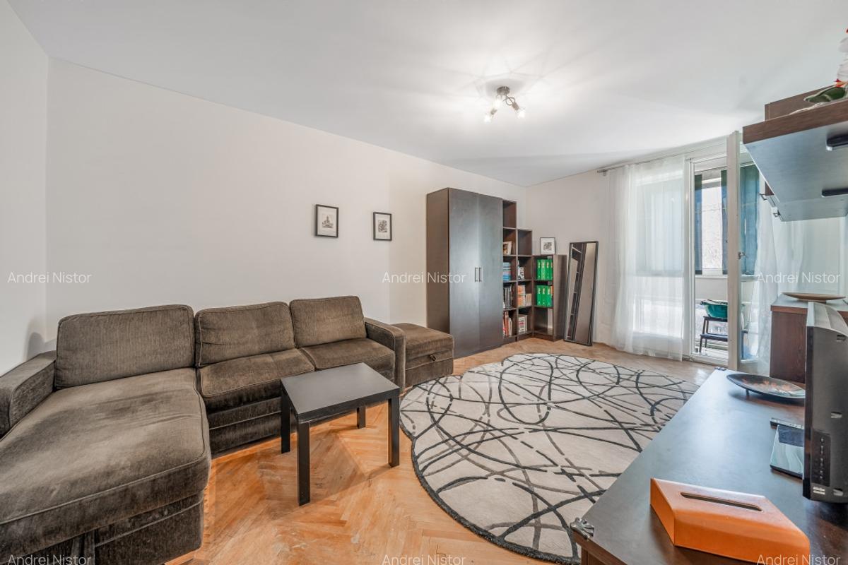 Decomandat,bloc reabilitat,4/4,5min metrou Dristor, baie noua,Prima inchiriere - 1