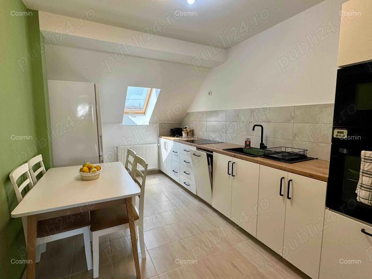 Triplex cu acces din 2 fronturi,parter,mansarda inalta+pod,175mp,teren 300mp - 6