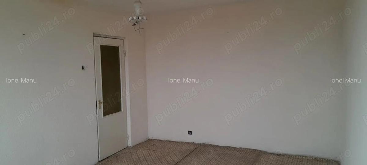 Vand Apartament decomandat 4 camere in Alexandria, pe str. Bucure?ti la intersec?ie cu Str. Ghica - 5