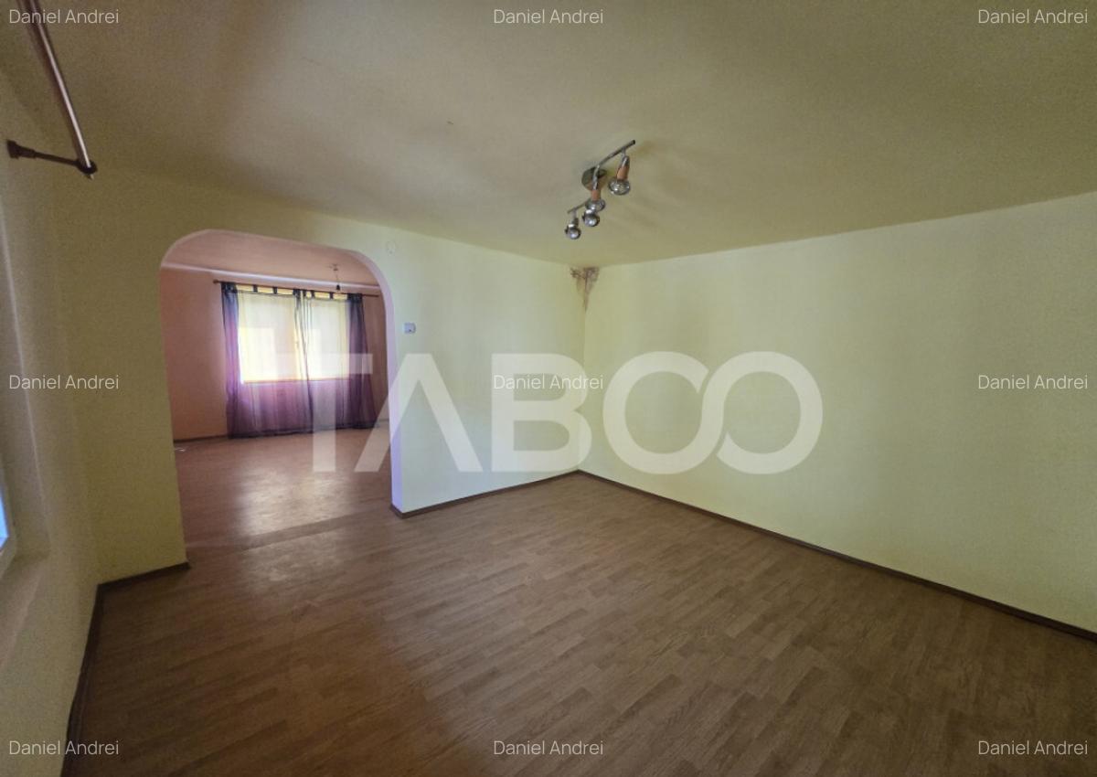 Casa individuala de vanzare 64mpu in Marginimea Sibiului Ras - 1