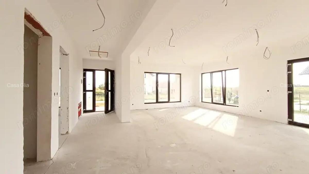 Casa noua spa?ioasa cu teren mare - 5