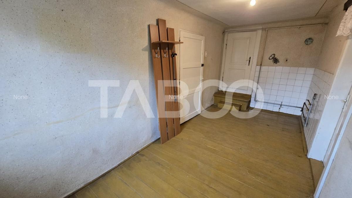 Apartament de vanzare 2 camere pretabil regim hotelier Orasul de Jos - 2