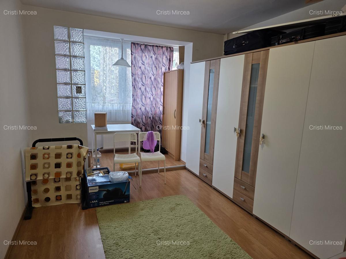 3 camere semidecomandat Astra - 3