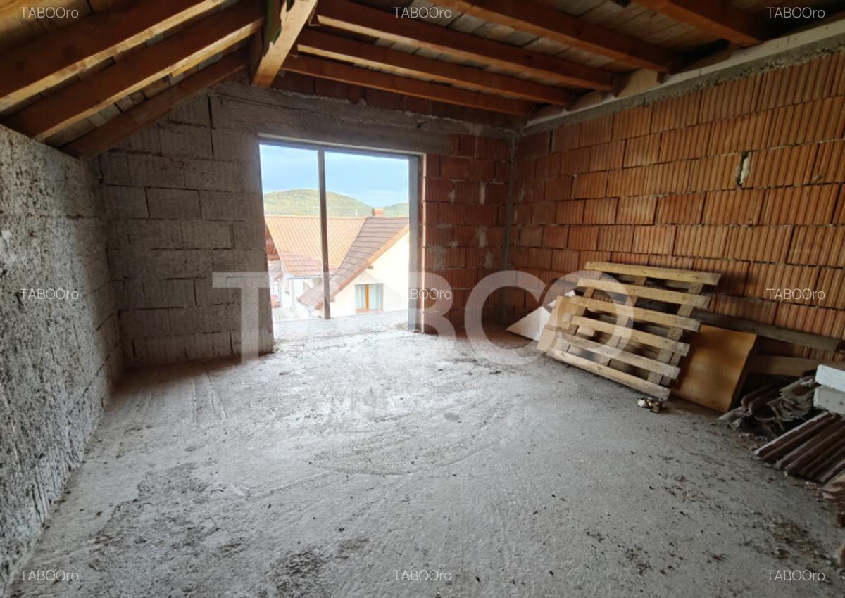 Casa 5 camere 3 bai - pivnita - terasa - 2 porti de acces CO - 11 Casa 5 camere 3 bai - pivnita - terasa - 2 porti de acces CO - 11